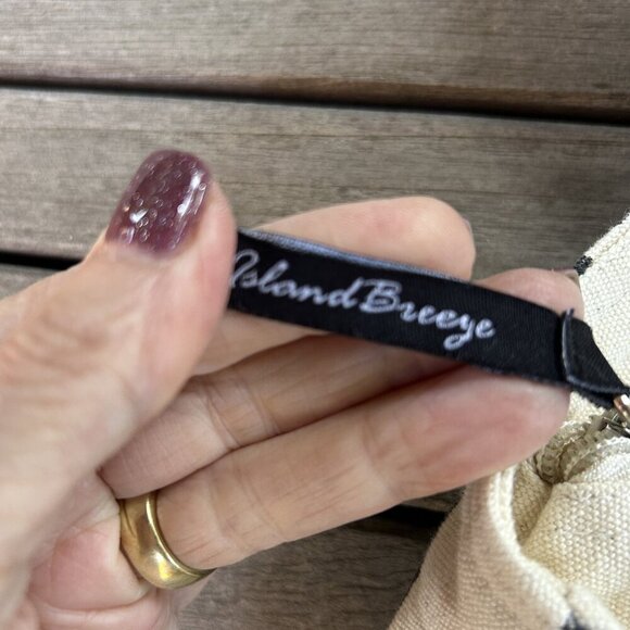 Island Breeze Hawaiian Black Floral Beach Tote and Crossbody Bag - Picture 6 of 8